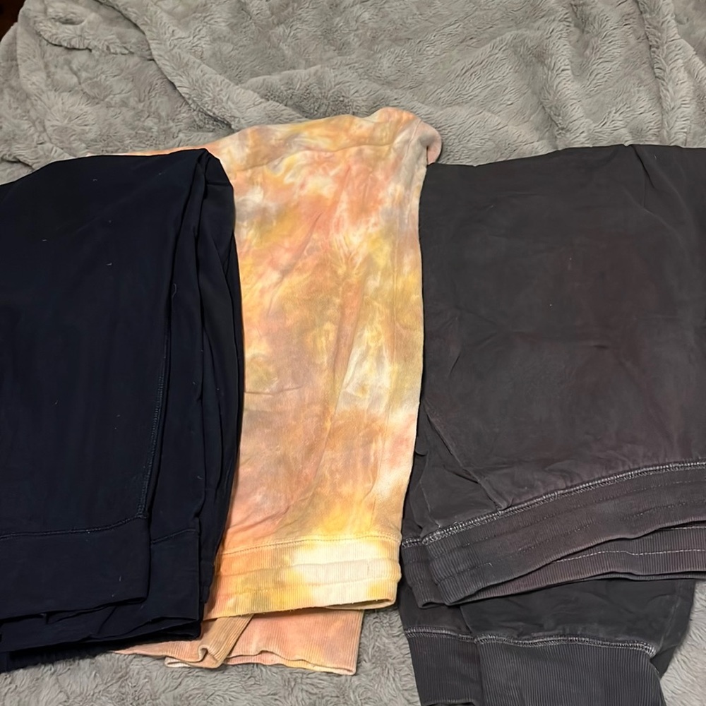 3 pairs of old navy sweat pants